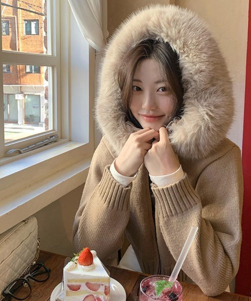 ReRe ニット セーター ファー付きフードジップアップニットトップス