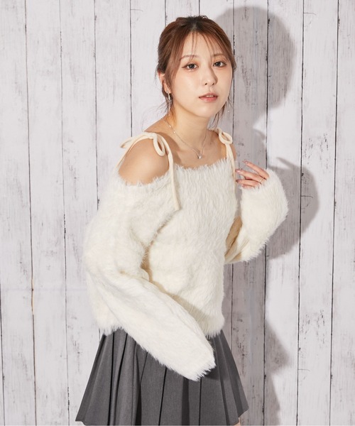 美品❤︎アプワイザーリッシェ❤︎袖ファーニット Apuweiser-riche（アプワイザーリッシェ）の「ふわふわスリーブニット