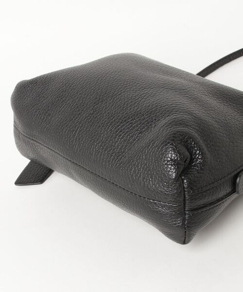 GIANNI CHIARINI 黒の肩掛けバッグ GIANNI CHIARINI（ジャンニ キアリーニ） 2WAYバッグ - ブラック