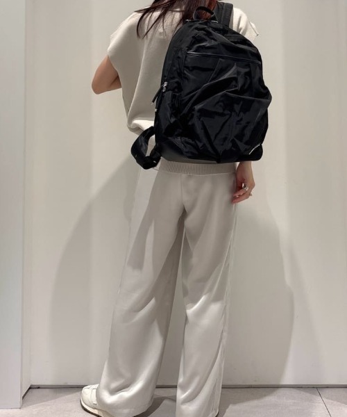 【美品】emmi ecoレザーミックスバックパック 撥水 ブラック emmi デイバック リュック eco レザーミックスバックパック/撥水