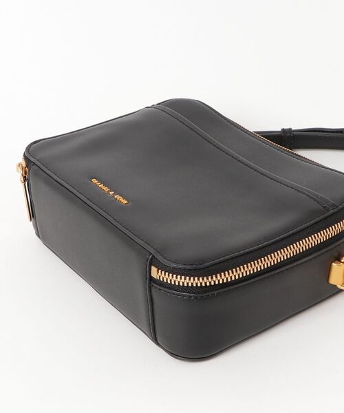 CHARLES ＆ KEITH（チャールズ&キース） 「CHARLES & KEITH 