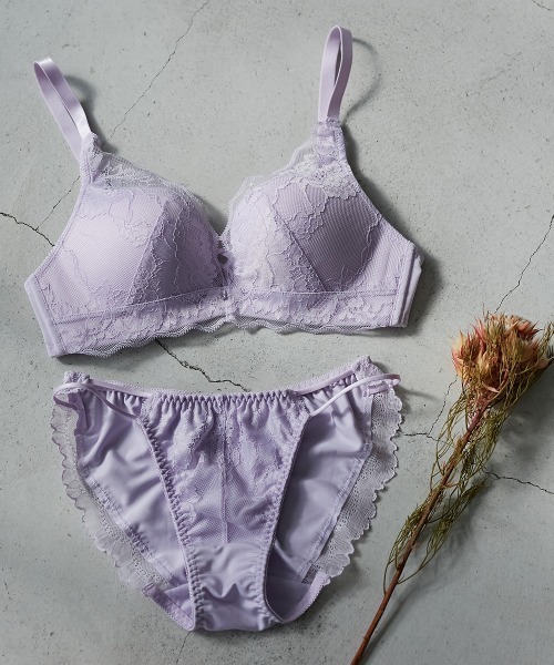 izumi BODY LABO（イズミボディラボ） ブラジャー ショーツセット