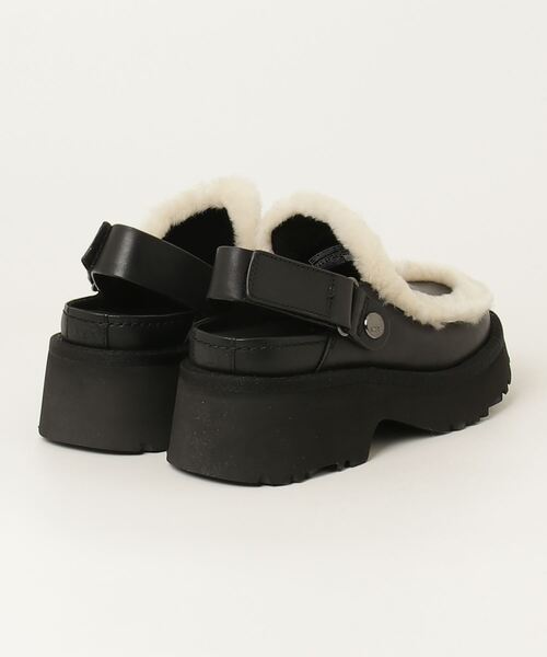 「UGG」 シューズ 8 ブラック レディースの画像