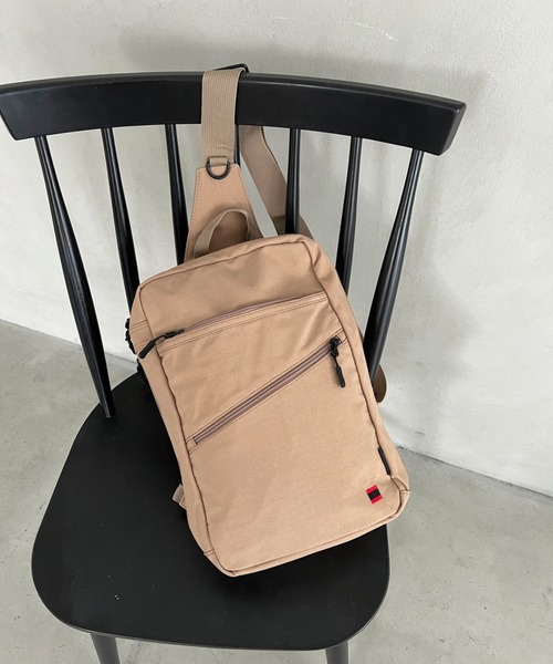 real design ウエストポーチ 「A4サイズ対応」ボディバッグ/ワン