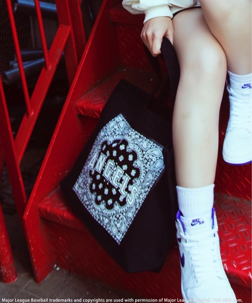 トートバッグ [ MLB ] LETTERING VINTAGE DENIM CROSS BAG BACK TO THE FIELD トートバッグ 「MLB」ANGELSバンダナスクエア