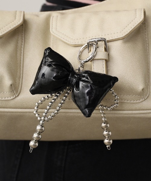 ROOP TOKYO キーホルダー シルバービーズリボン付 フェイクレザー