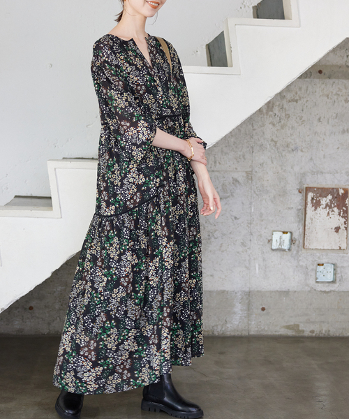 SLOBE IENA　サラサ柄パネルプリントワンピース　総柄　イエロー SLOBE IENA サラサ柄パネルプリントワンピース 総柄 イエロー