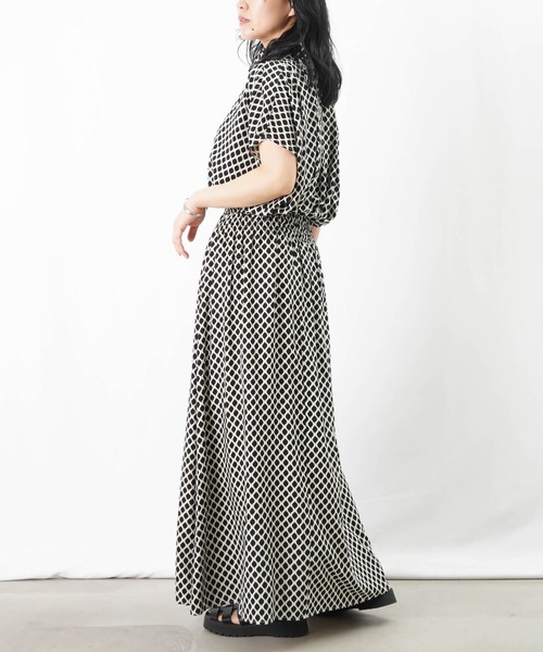 ブラウス シャツ LC/LLL プリントフレンチブラウス/柄プリントシャツ レディース le.coeur blanc ブラウス シャツ フラワープリントフレア