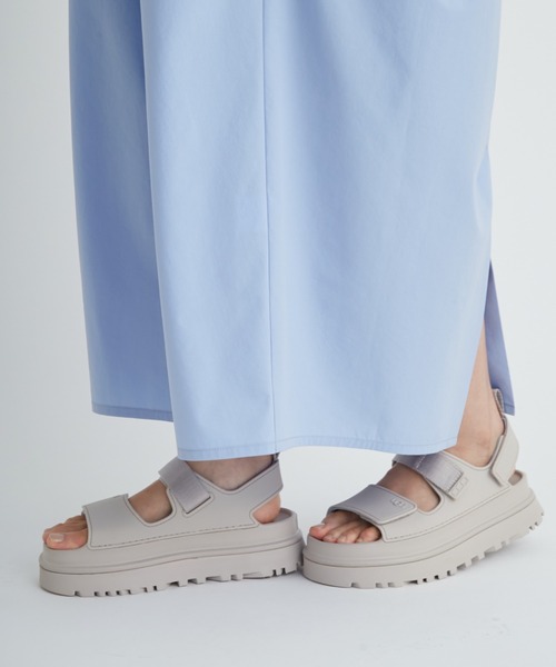 「UGG」 フラットサンダル 23cm ライトグレー レディースの画像