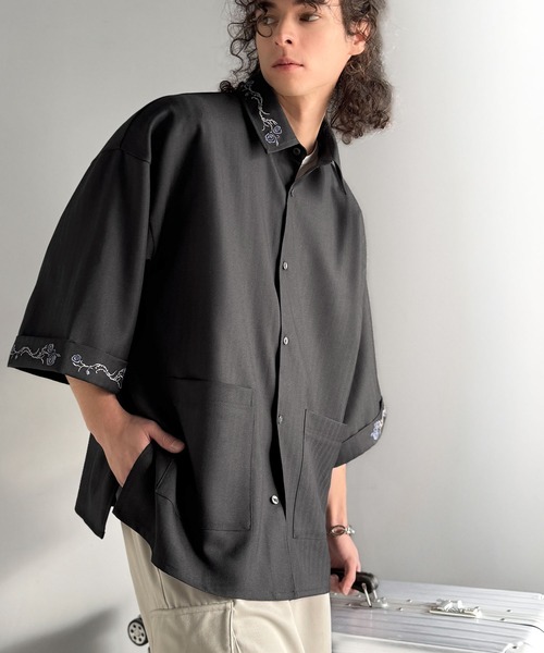 Classical Origin シャツ 半袖 「日常に溶け込む、魅せる服。」刺繍