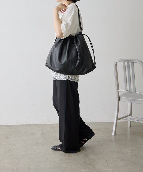ear PAPILLONNER（イア パピヨネ） ショルダーバッグ バッグ レザー