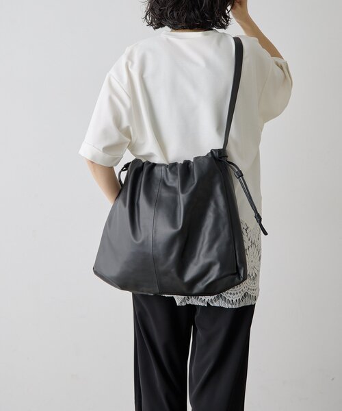 ear PAPILLONNER（イア パピヨネ） ショルダーバッグ バッグ レザー