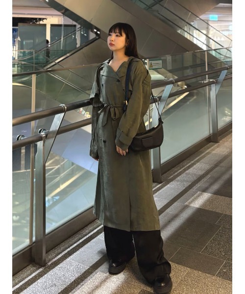 【レディース】  Mica Leather Crossbody バッグ ALLSAINTS（オールセインツ）の「MADEA LEATHER CROSSBODY BAG