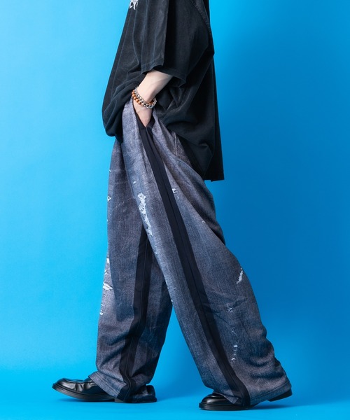 ジーンズ a.p.o.v. フェイクヴィンテージデニム転写スウェットパンツ
