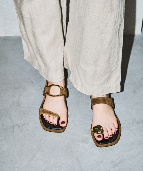 【グレナンバックルで魅せる】HERMES Joyce トングサンダル joyce-sandal--242008Z 02-front