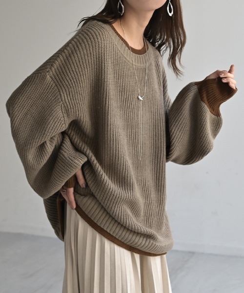 HUG.U（ハグユー） ニット セーター 配色映え。 バイカラーリブニット