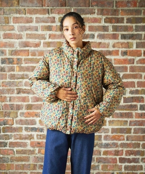 Jocomomola ホコモモラ 花柄 リバーシブル ダウンコート 42 Jocomomola（ホコモモラ） ダウンコート ダウンジャケット