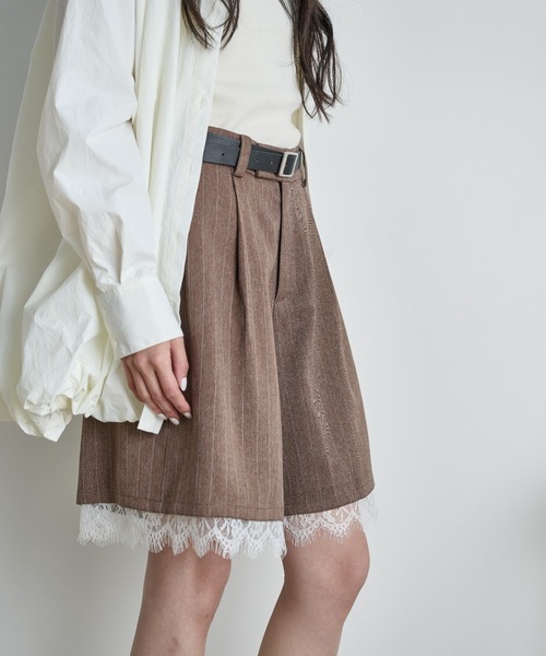 THE Yon パンツ レースレイヤードヘムピントライプタックフレア