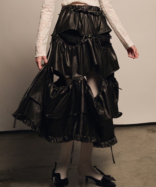 新品lilLily スカート ブラック lilLilly（リルリリー） スカート 3wayマルチロングスカート