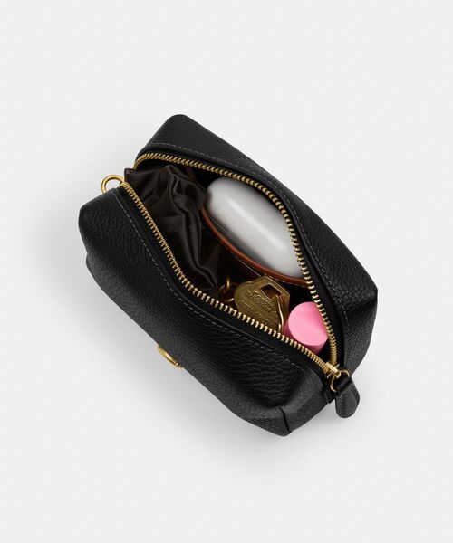 「COACH」 ポーチ ONE ブラック系その他 レディースの画像