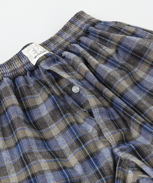 ERL（イーアールエル） パンツ UNISEX GREY CHECK BOXERS WOVEN メンズ