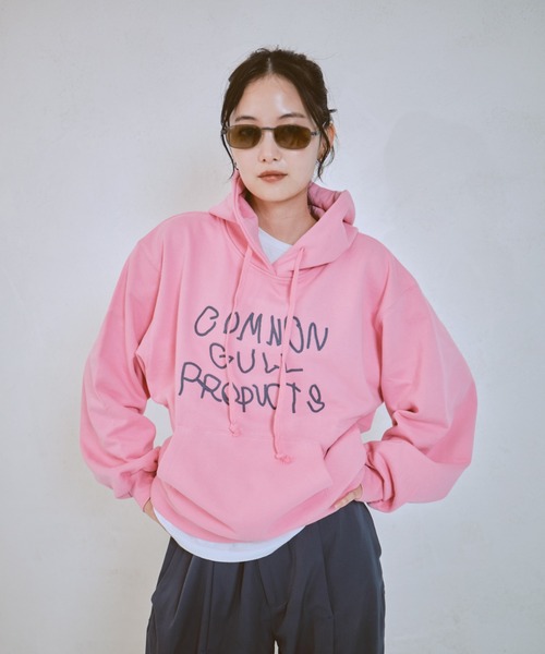 common gull products. プルオーバーパーカー MEDIUM ピンク 