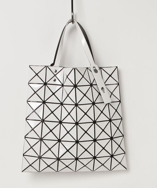 BAOBAO ISSEYMIYAKE トートバッグ ホワイト BAO ISSEY MIYAKE 「BAO MIYAKE」 トートバッグ - ホワイト レディース