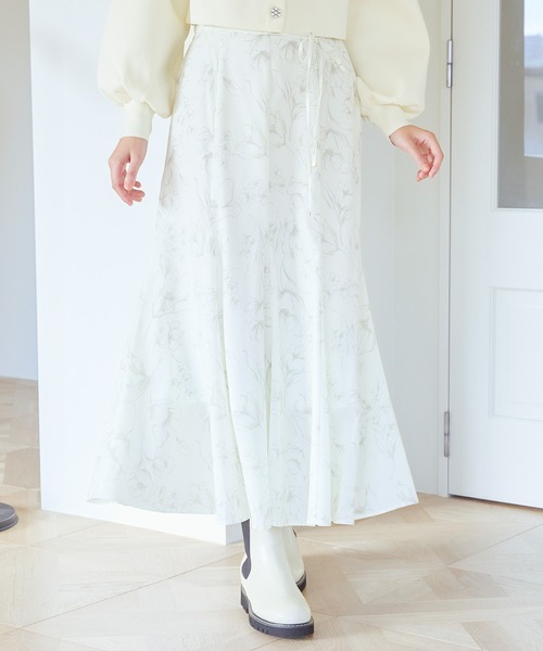 mysty woman（ミスティウーマン） スカート フラワープリントフレア