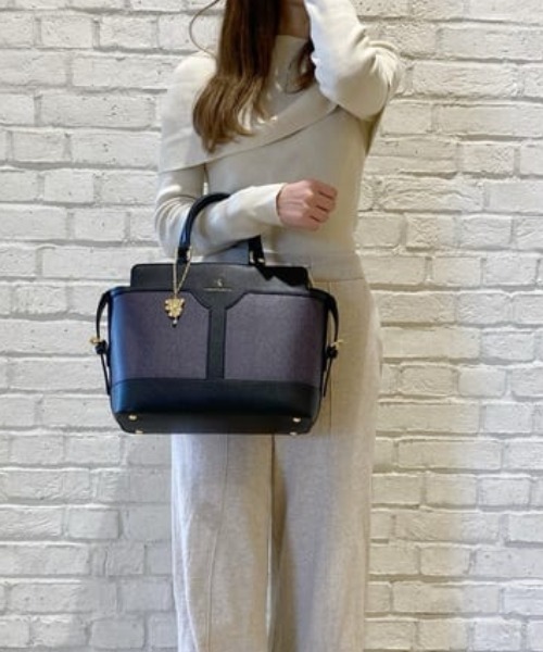 Samantha Vega（サマンサベガ） ハンドバッグ クロスプリント