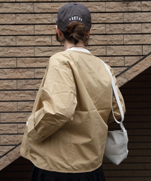 Danton 「DANTON」 ノーカラージャケット 38 タン レディース