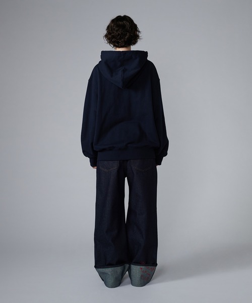 ネイビー ジップアップパーカー ロゴプリント 23AW NEW】AMIRI_men / ロゴプリント ジップアップパーカー (AMIRI