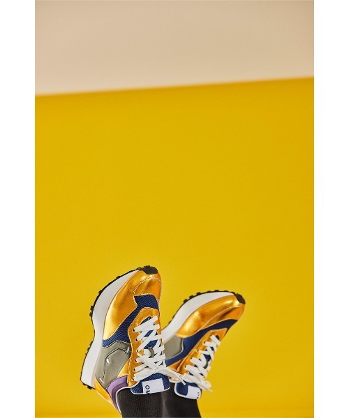 OMMO（オーエムエムオー） スニーカー METALLIC BLOCKING SNEAKERS