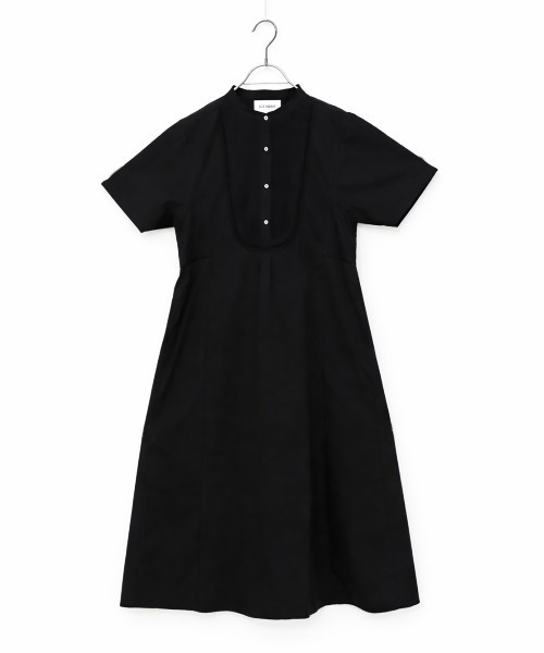 シャツワンピース pin tuck bosom embroidery one-pieceの画像