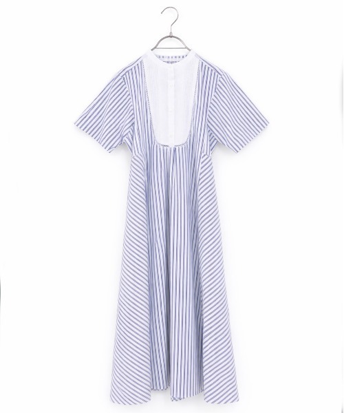 シャツワンピース pin tuck bosom embroidery one-pieceの画像