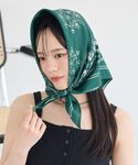 スカーフ バンダナ ボタニカル柄スカーフ(70...の詳細画像1
