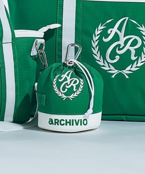 archivio（アルチビオ） ゴルフ 「LADIES」エンブレム風刺繍ポーチ