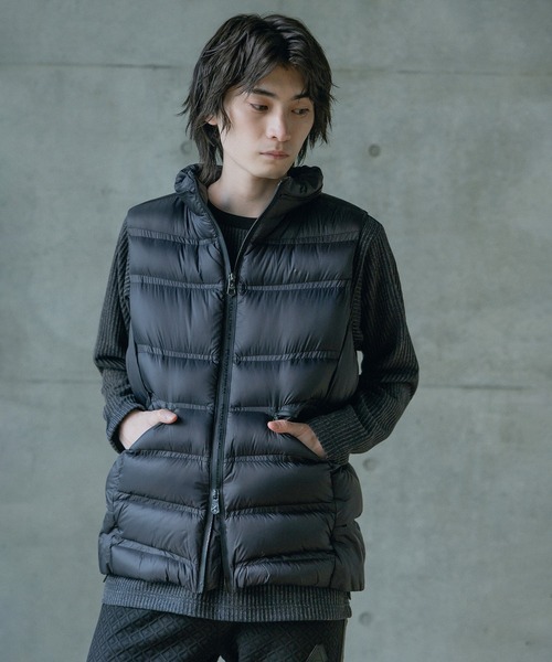 【美品　ウノピゥウノウグァーレトレ】　RATTLE TRAP　ネイビー　М 美品 ウノピゥウノウグァーレトレ】 RATTLE TRAP ネイビー М