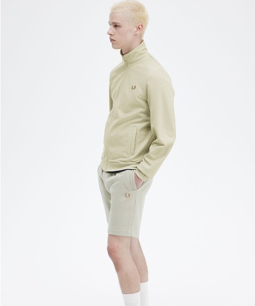 FRED PERRY ブラックジャージ　Lサイズ　美品 FRED PERRY 「FRED PERRY」 ジャージブルゾン L ブラック系