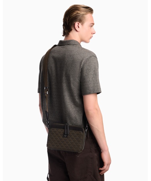 EMPORIO ARMANI ショルダーバッグ 「エンポリオ アルマーニ」ロゴ型