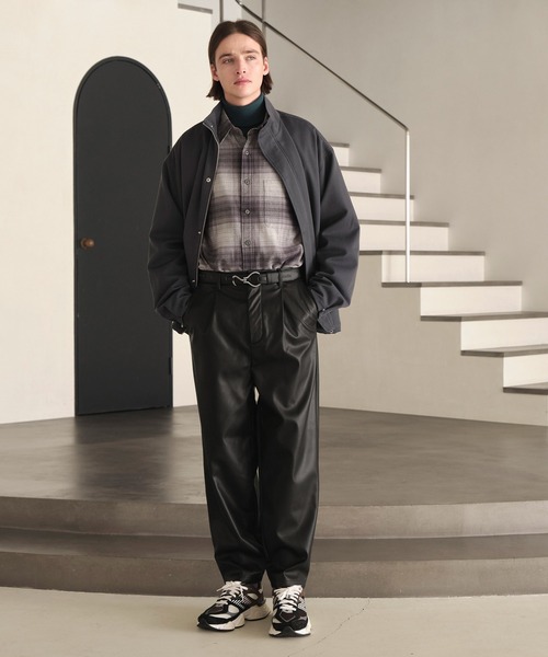 EMMA CLOTHES（エマクローズ） パンツ シンセティックレザー