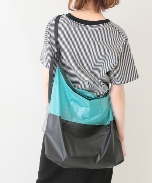 メヤメ MEYAME BRIGHT ROLL UP BAG (WIDE) ショルダーバッグ/ブラック オレンジ カバン 鞄 ミニ トート【2400014078398】 スプリングセール】メヤメ MEYAME BRIGHT ROLL UP BAG (WIDE