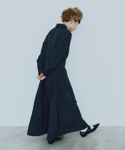 【新品タグ付き】manana suerte プリーツワンピース manana suerte ワンピース アシンメトリープリーツワンピース