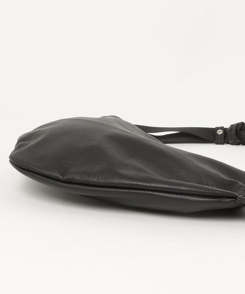 極美品☆POMTATA シルバーレザー ショルダーバッグ ボディバッグ ポンタタ 楽天市場】POMTATA ポンタタ カウレザー ボディバッグ Sサイズ “CANDY