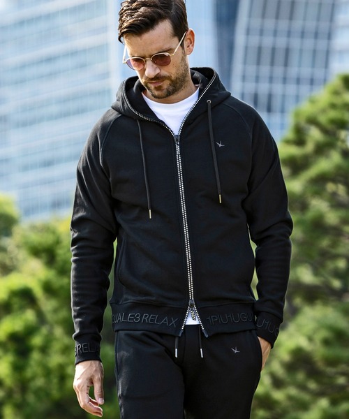 1PIU1UGUALE3 RELAX パーカー RELAX(ウノピゥウノウグァーレトレ  