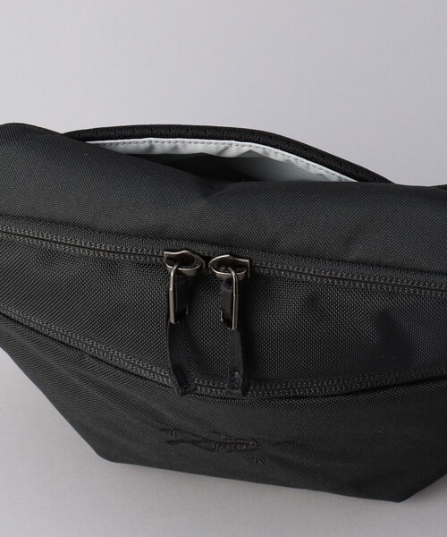ARC’TERYX ショルダーバッグ ブラック 中古・古着通販】ARC'TERYX (アークテリクス) ショルダーバッグ