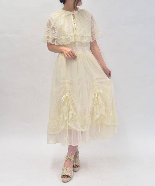 axes femme ワンピース ドロストレースケープワンピース