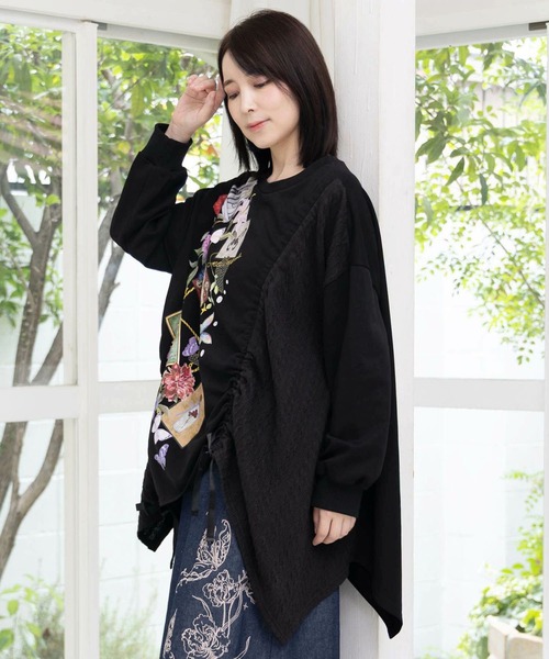 ScoLar（スカラー） tシャツ 額縁×花×蝶柄 ニットソー×裏毛切替プル