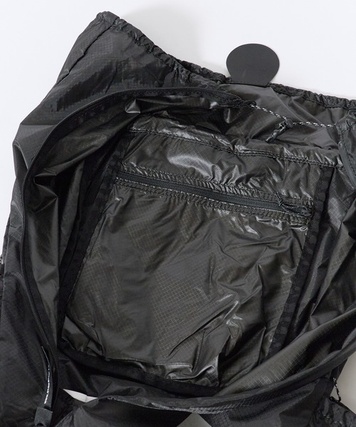 and wander（アンドワンダー） デイバック リュック sil daypack