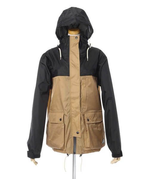 新品❣️4.2万　LENO&CO リノアンドコー　ナイロンパーカー　レインコート 新品❣️4.2万 LENO&CO リノアンドコー ナイロンパーカー レイン