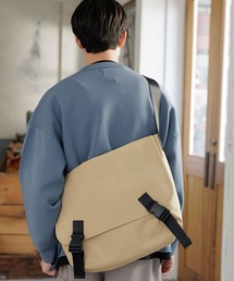 LAKOLE（ラコレ） ショルダーバッグ ラージメッセンジャーBAG / 991660